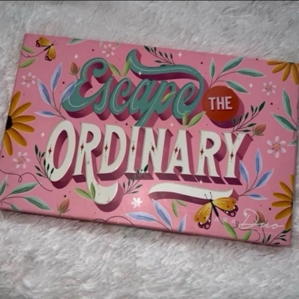 Kara Beauty Eyeshadow Palette